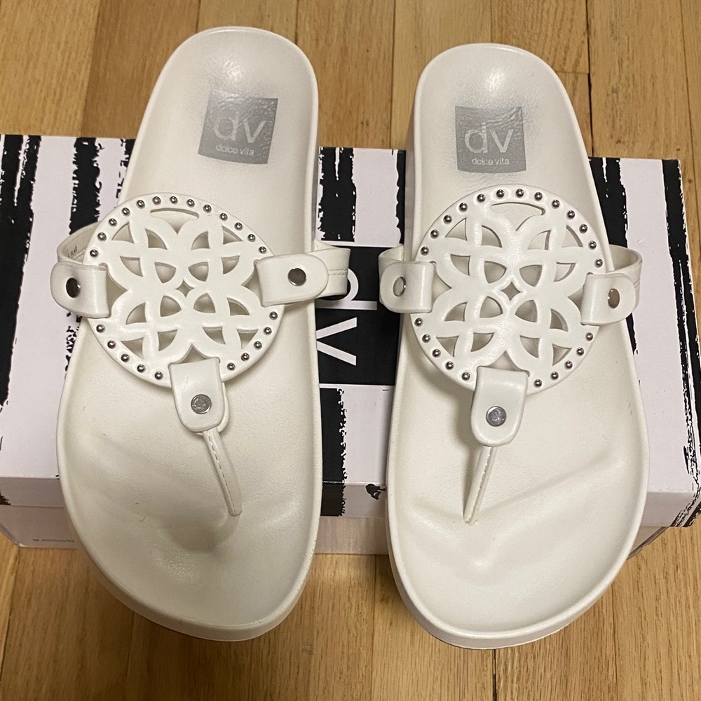 Dolce Vita Cream Women's Sandals